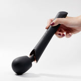 Massaggiatore wand Holly nero in silicone di Crushious
